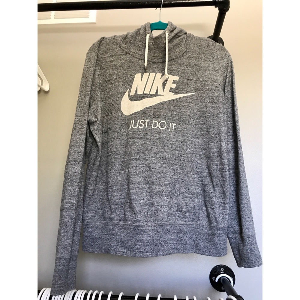 NIKE FLEECE PULLOVER